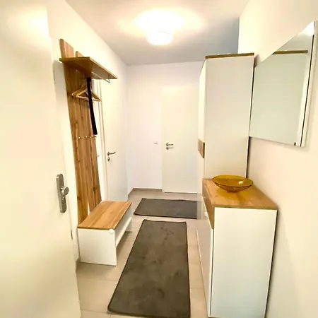 Unweit Warnemuende Sobierajczyk In Markgrafenheide * Ρόστοκ