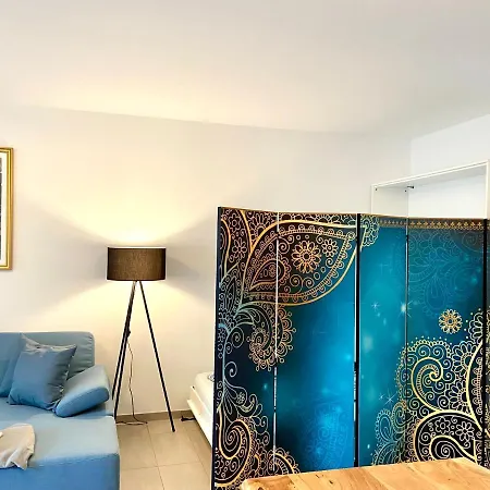 Unweit Warnemuende Sobierajczyk In Markgrafenheide * Ρόστοκ