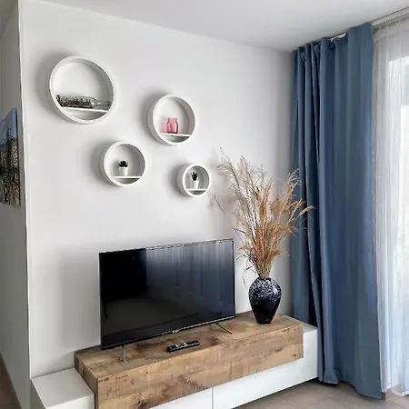 Unweit Warnemuende Sobierajczyk In Markgrafenheide Rostock