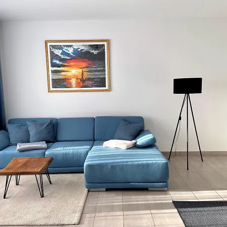 Unweit Warnemuende Sobierajczyk In Markgrafenheide Rostock