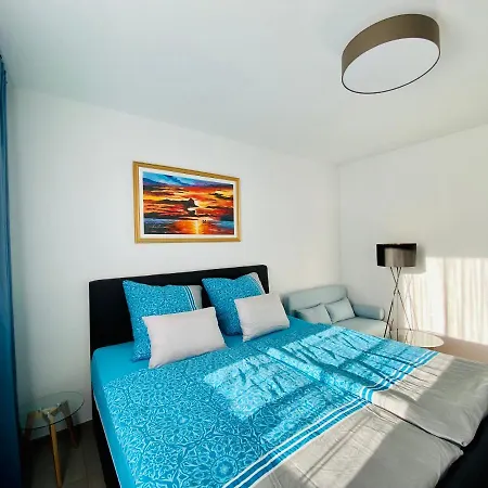 Unweit Warnemuende Sobierajczyk In Markgrafenheide Apartmán