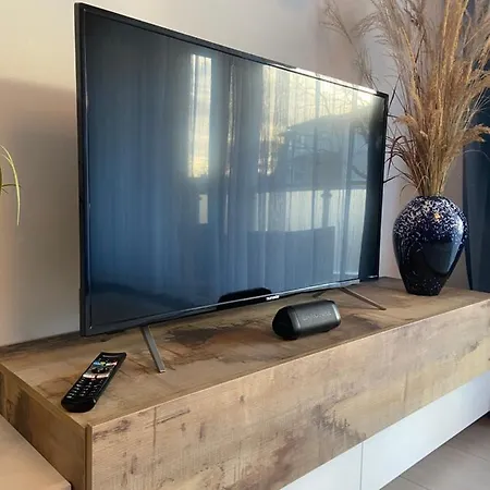 Unweit Warnemuende Sobierajczyk In Markgrafenheide *