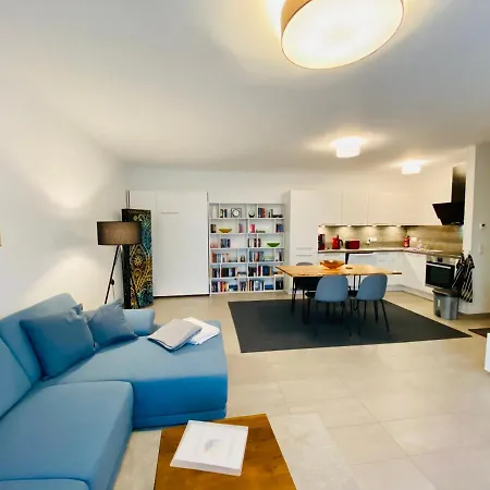 Unweit Warnemuende Sobierajczyk In Markgrafenheide