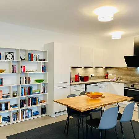 Unweit Warnemuende Sobierajczyk In Markgrafenheide * Ρόστοκ